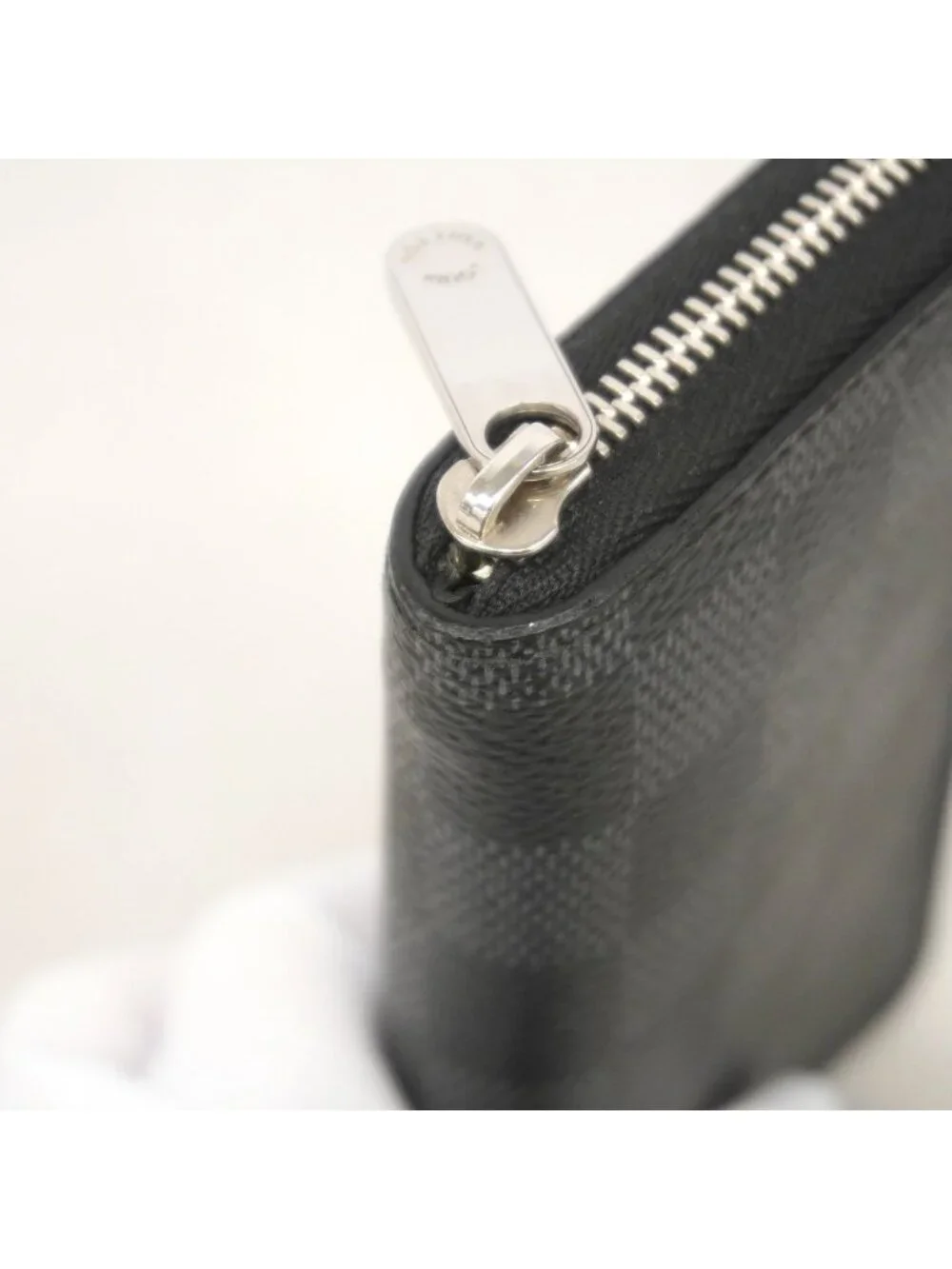 Louis Vuitton Coin Purse Damier Graphite Zippy Black Gray